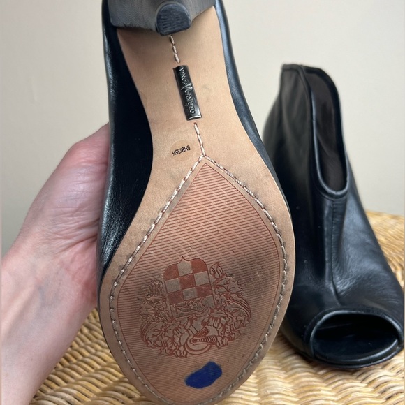 Vince Camuto Leather Peep-Toe Booties Size 5 1/2 - Picture 8 of 9